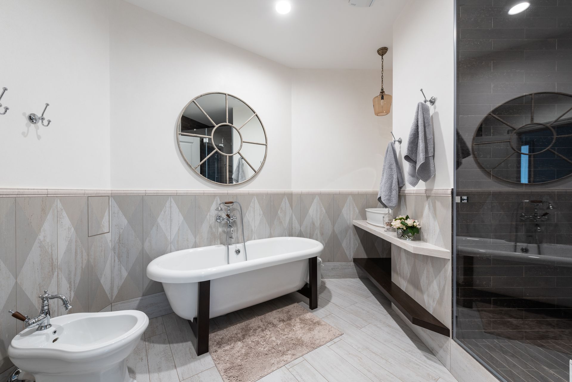 Freestanding Bath Middle Ridge